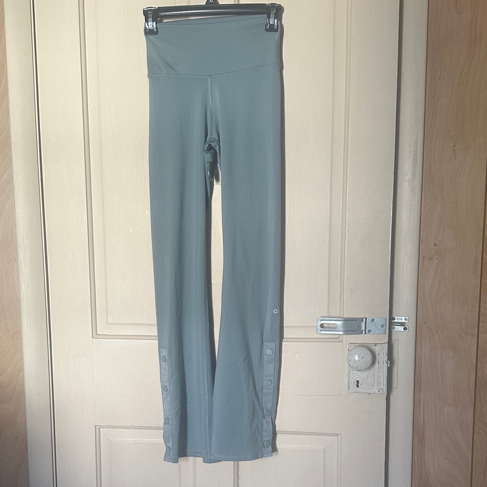 ALO Yoga Gray Leggings